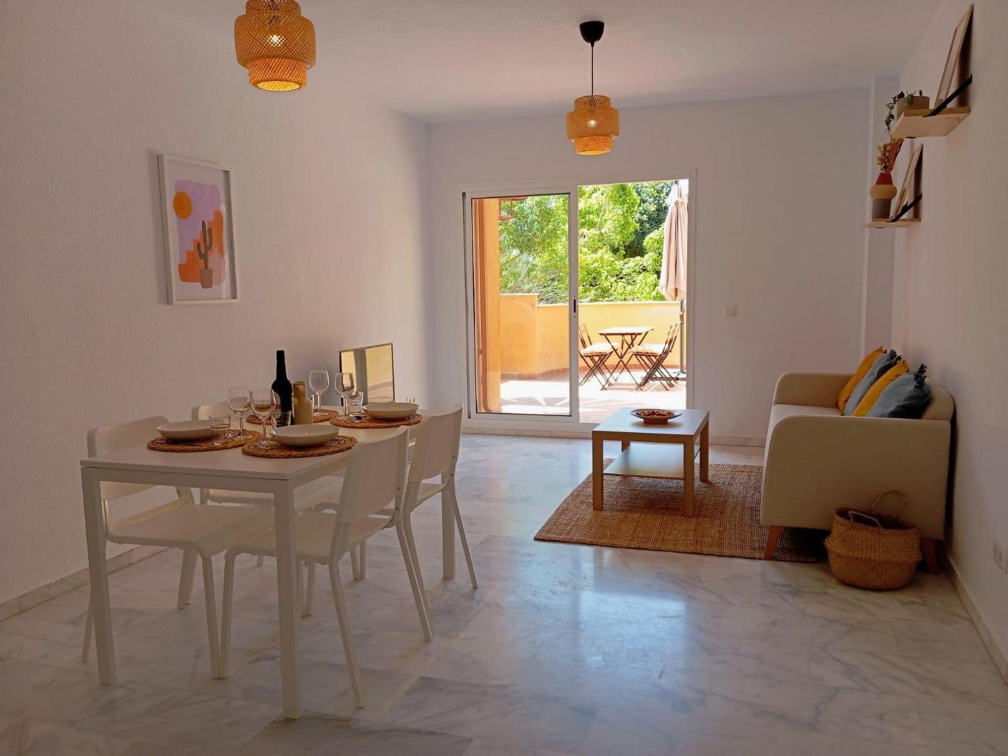 Apartament Stylish Spot Pass The Keys *