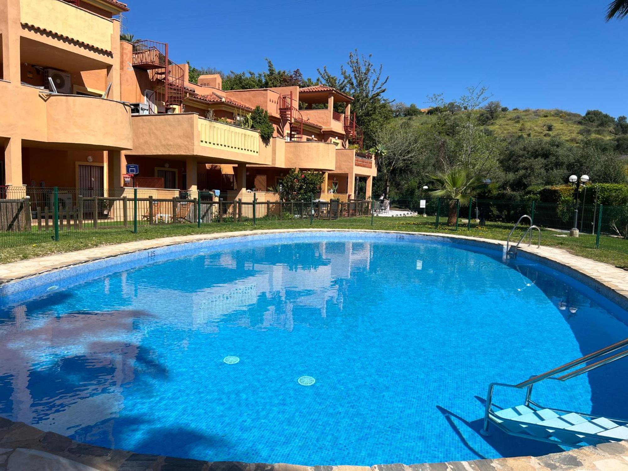 Stylish Spot Pass The Keys Apartament Marbella