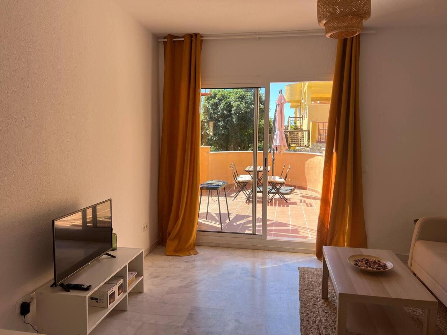 Apartament Stylish Spot Pass The Keys