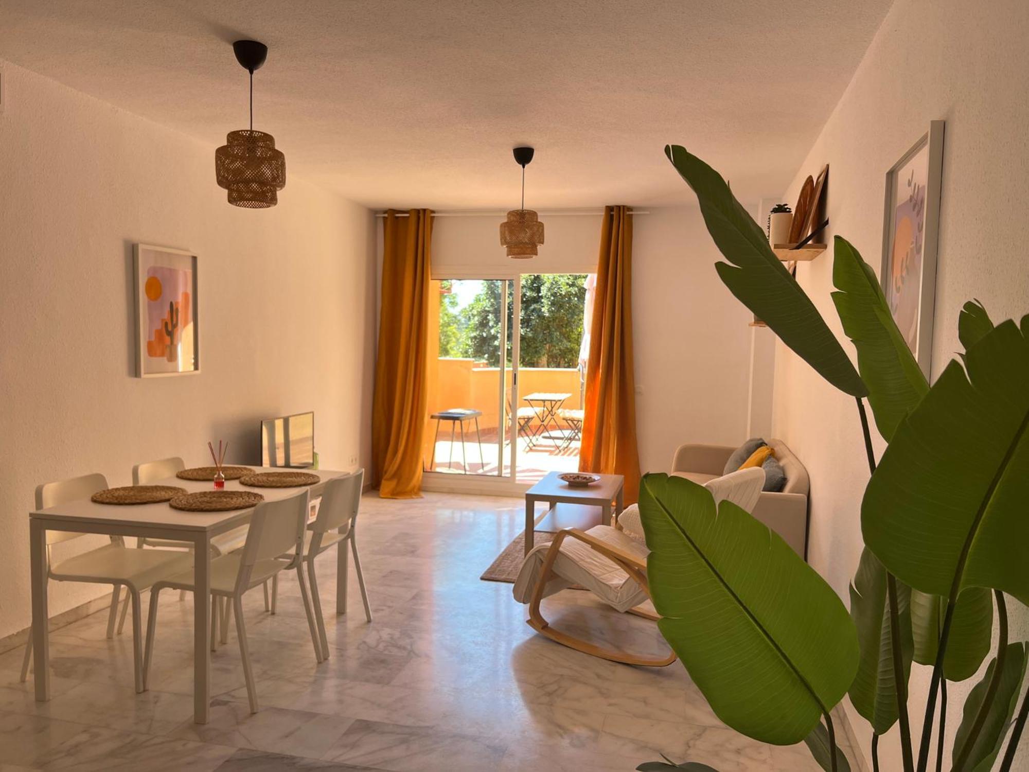 Apartament Stylish Spot Pass The Keys